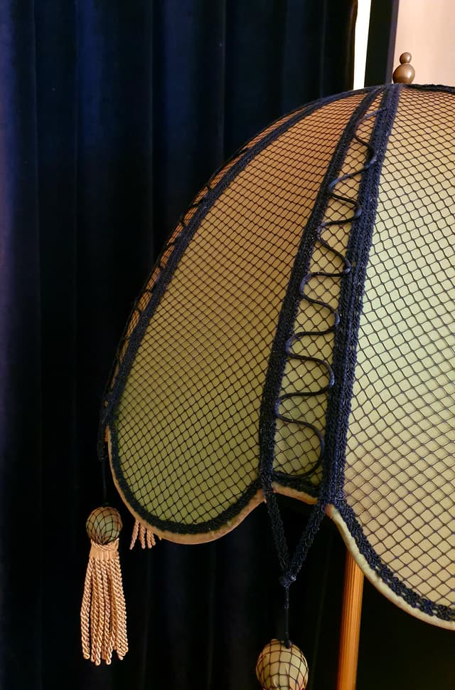 RÉSILLE NOIRE - Les abat-jour d’illumine