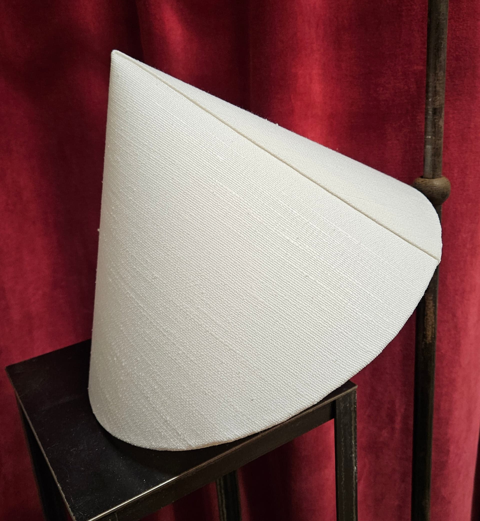 ABAT-JOUR TONQUIN fermé