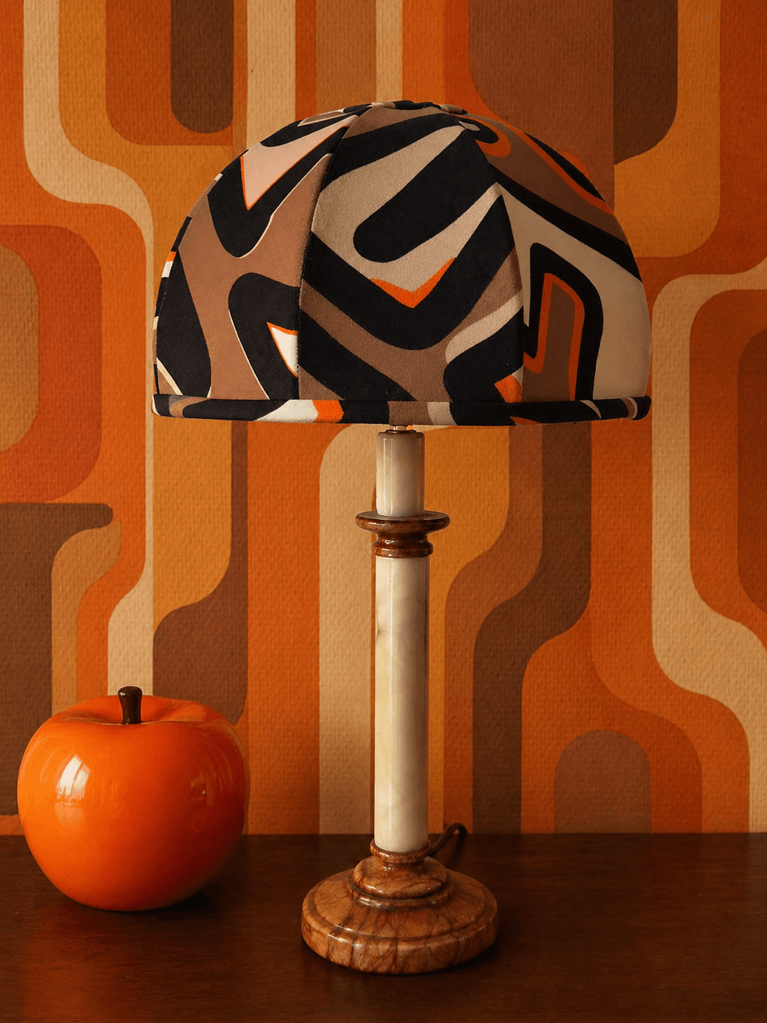 Abat-jour Dome Seventies design des années 70, confection couture en velours