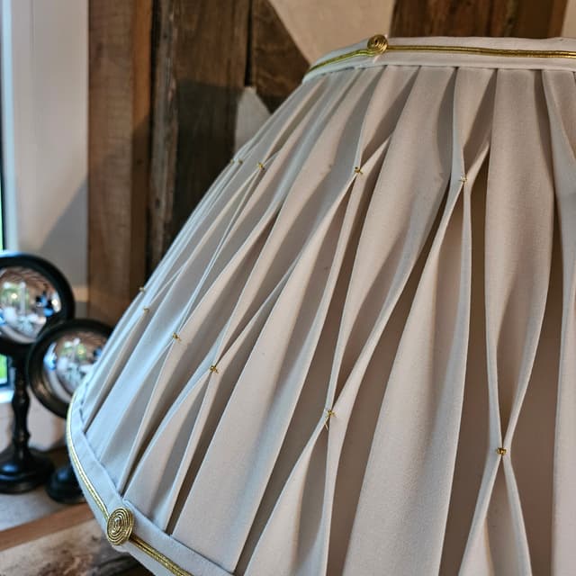 Abat-jour conique plissé "CAMPAGNE CHIC"