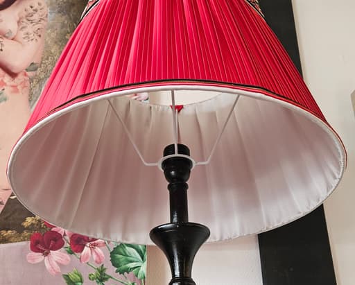 Abat-jour plissé rouge FLEURS DE CERISIER