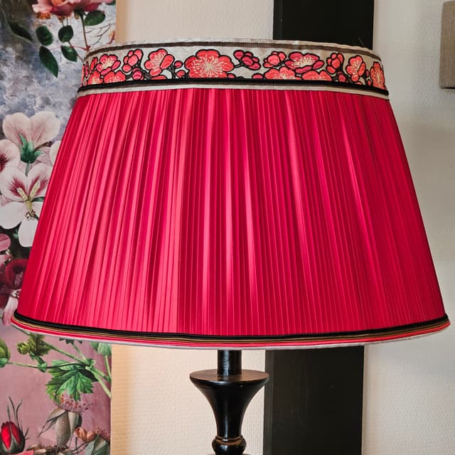 Abat-jour plissé rouge FLEURS DE CERISIER