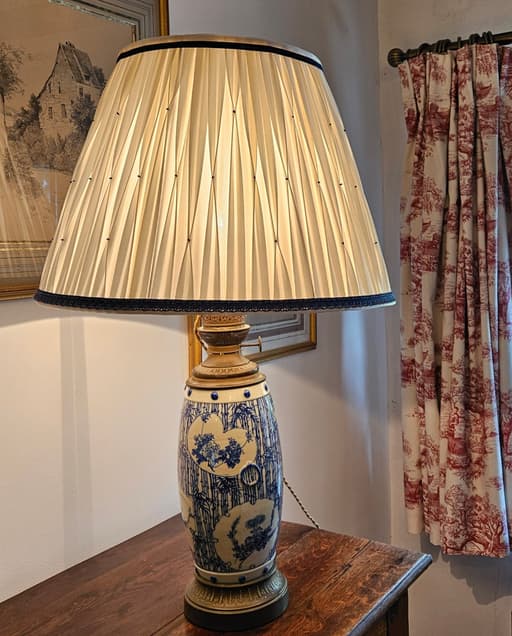 CONIQUE PLISSE SMOCKE PERLES BLEUES