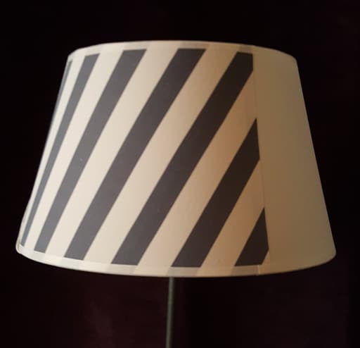 Abat-jour Conique Ouvert "Rayures bleues diagonales" - Les abat-jour d’illumine