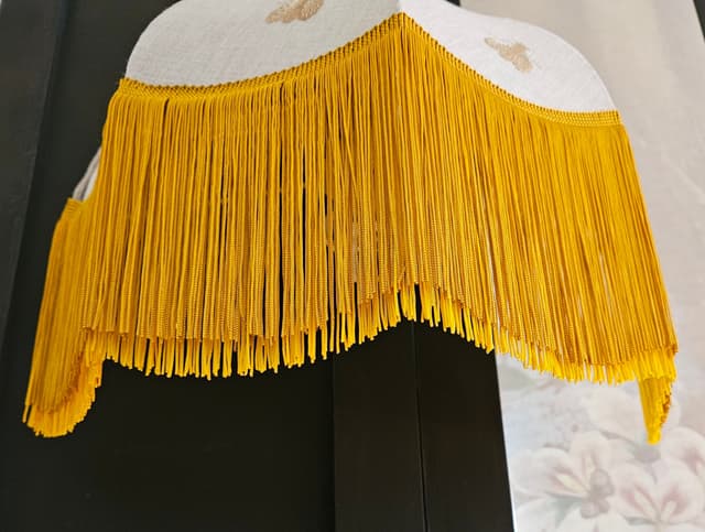 APPLIQUE DOME A FESTONS BAS "BUTINE"