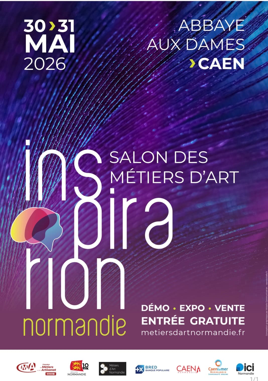 Salon métiers d'art en Normandie Sylvie LEMARCHAND Abatjouriste Maitre artisan d'art expose ses abat-jour sur mesure parmi 45