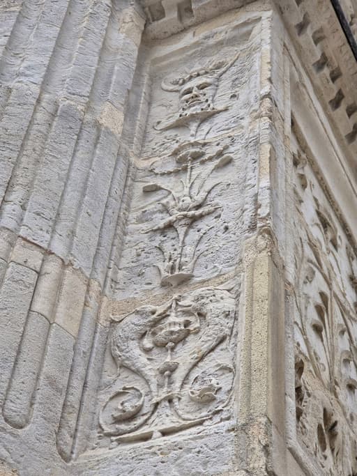Parement sculpté du Chateau de Gaillon