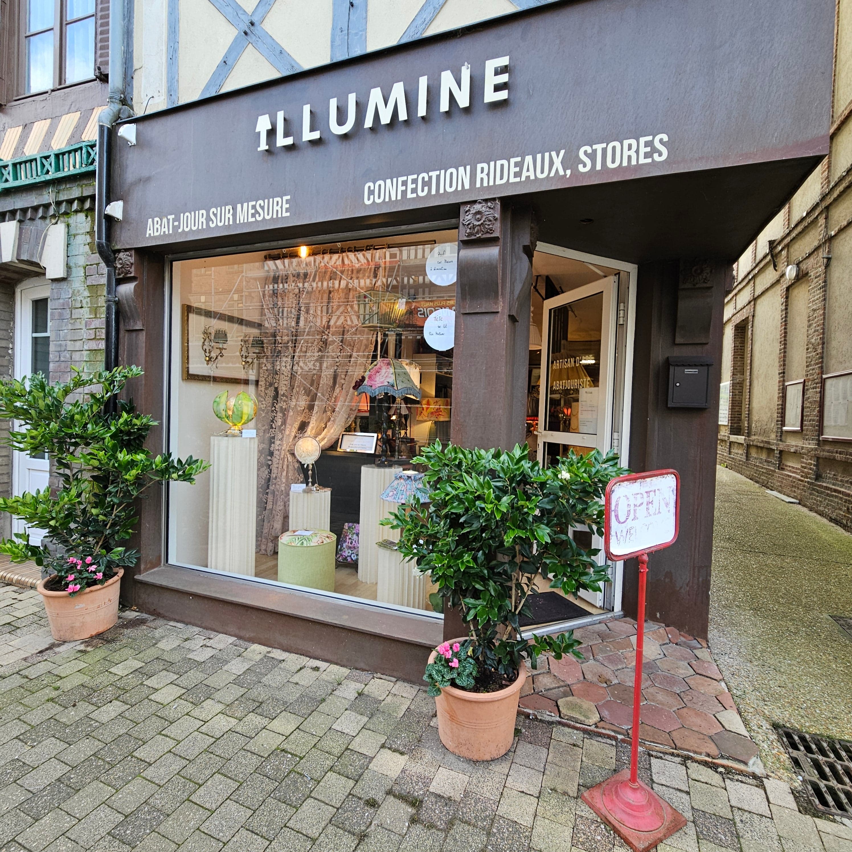 Boutique — Les Abat-jour d'Illumine