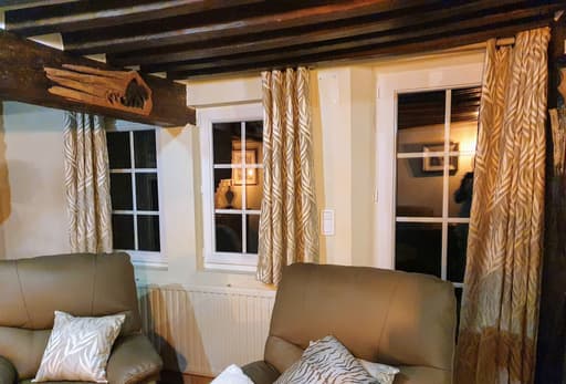 RIDEAUX SUR MESURE A OEILLETS