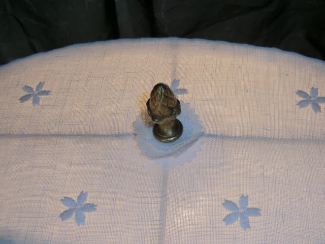 Abat-jour à Chapeau "Lin brodé" avec graine de lyre - Les abat-jour d’illumine