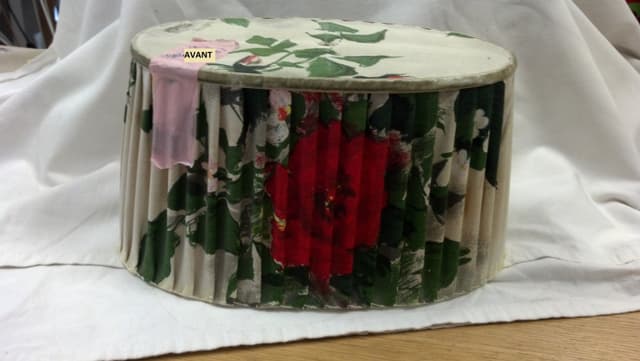 Abat-jour à Chapeau "Lin brodé" avec graine de lyre - Les abat-jour d’illumine