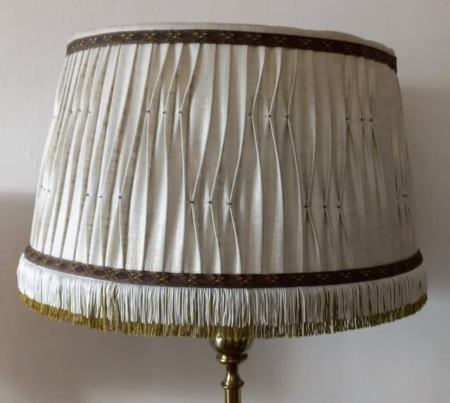 PLISSE SMOCKE DECALE