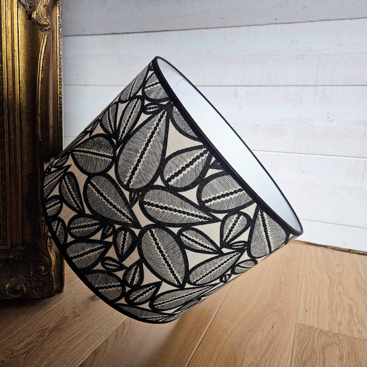 FEUILLES NOIRES - Abat-jour cylindre — photo produit