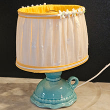 Charger l&#39;image dans la galerie, ABAT-JOUR &quot; FLEURS DE LIN &quot;