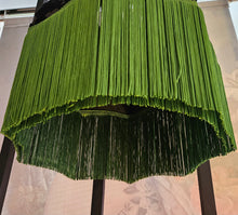 Charger l&#39;image dans la galerie, SUSPENSION DOME A FESTONS &quot;PANTHERE&quot;