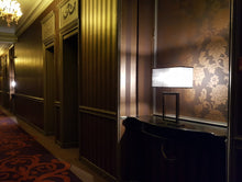 Charger l&#39;image dans la galerie, LE GRAND HOTEL DE CABOURG - Les Couloirs - Les abat-jour d’illumine